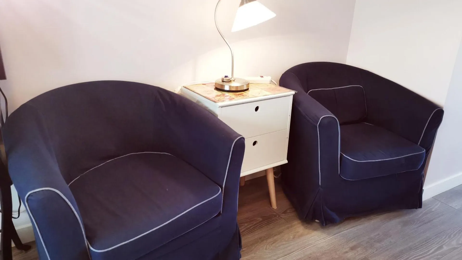 Bed Plus Yvr Richmond Homestay